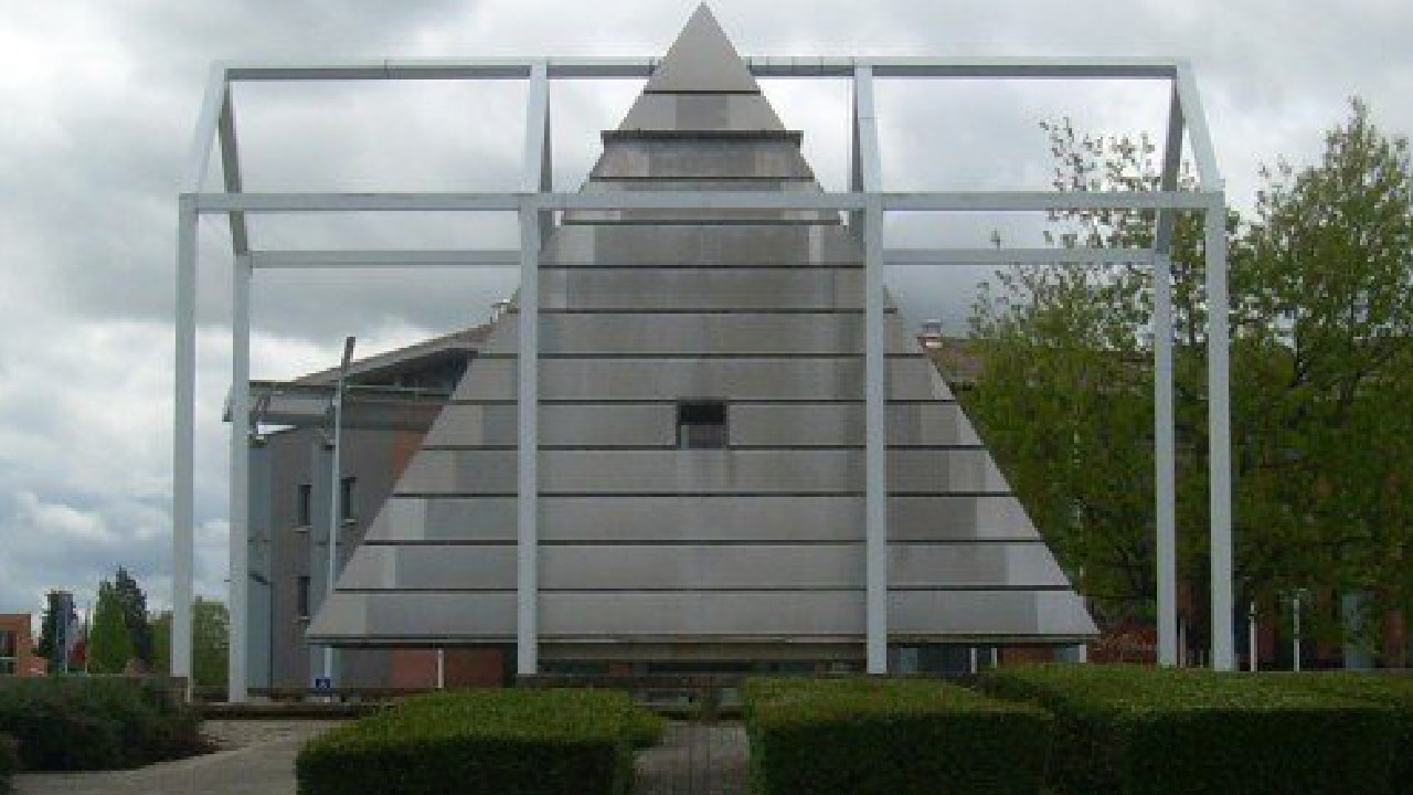 leadblagnac Sinister Sites - Illuminati Pyramid in Blagnac, France