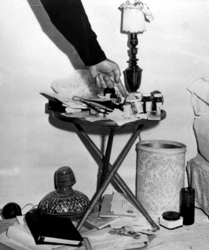 marilyn-monroe-table-1962