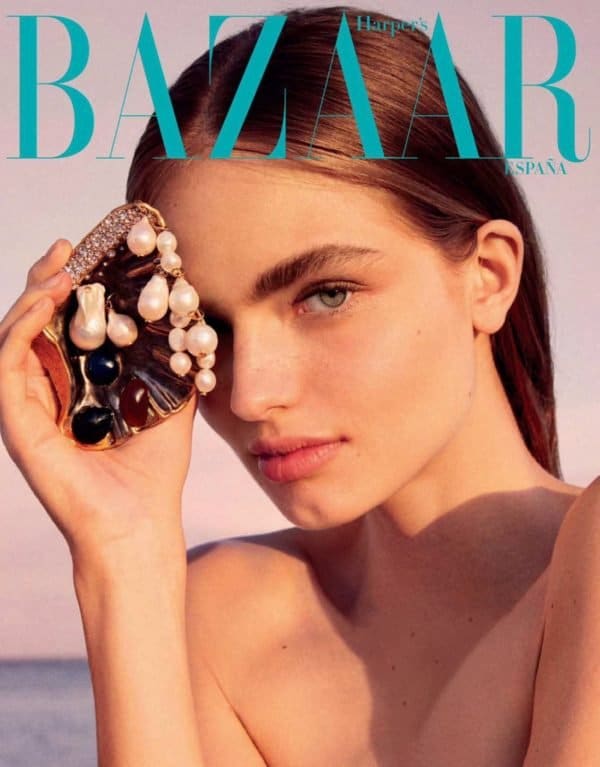 Anna Mila Guyenz by Rosa Copado for Harpers Bazaar Spain June 2018 Editorial 1 e1533255156226 Symbolic Pics of the Month 08/18