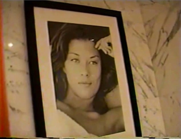 ghislaine1 Inside Jeffrey Epstein's Mansions: The Disturbing Pics