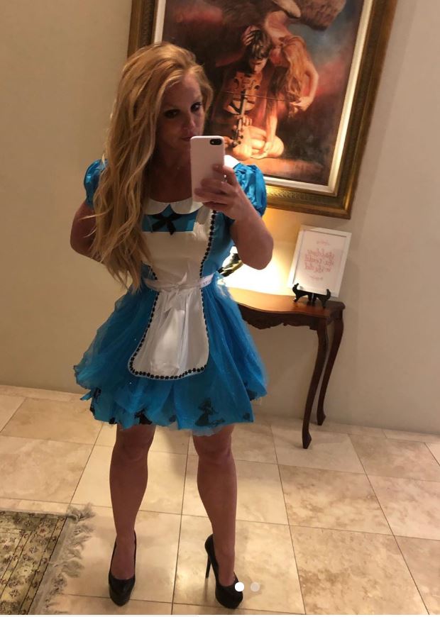 2019 11 04 08 40 23 Britney Spears Channels Alice in Wonderland For Halloween Britney Spears Hal Symbolic Pics of the Month 11/19