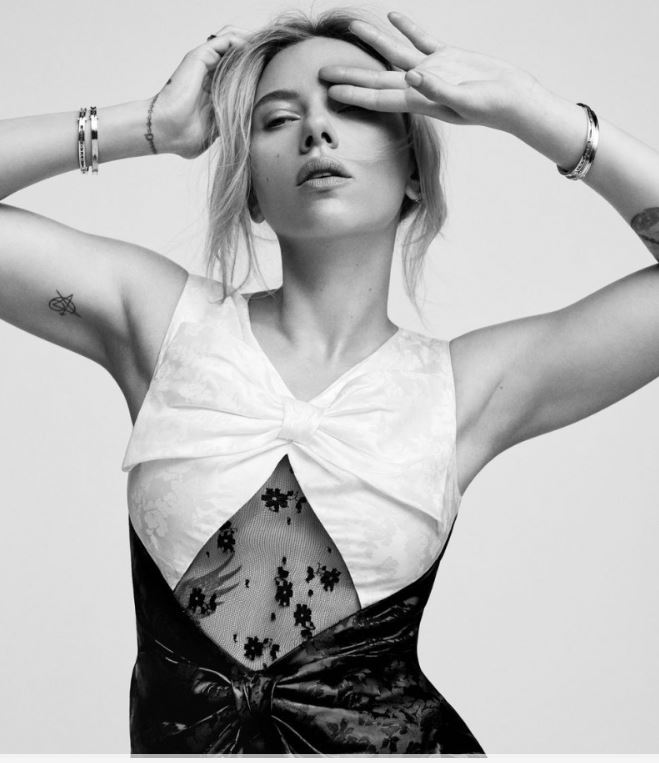 2019-11-04 09_05_56-Scarlett Johansson in Elle USA with – (ID_58961) – Fashion Editorial _ Magazines