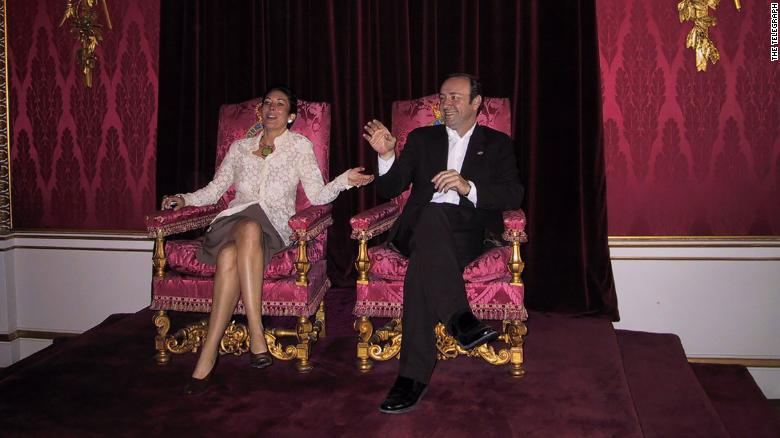 200704185622 ghislaine maxwell kevin spacey throne room exlarge 169 Symbolic Pics of the Month 07/20