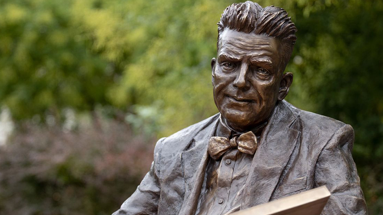 leadmckinsley Indiana University Unveiled a Statue Honoring Alfred Kinsey. His "Research" Included Child Abuse.