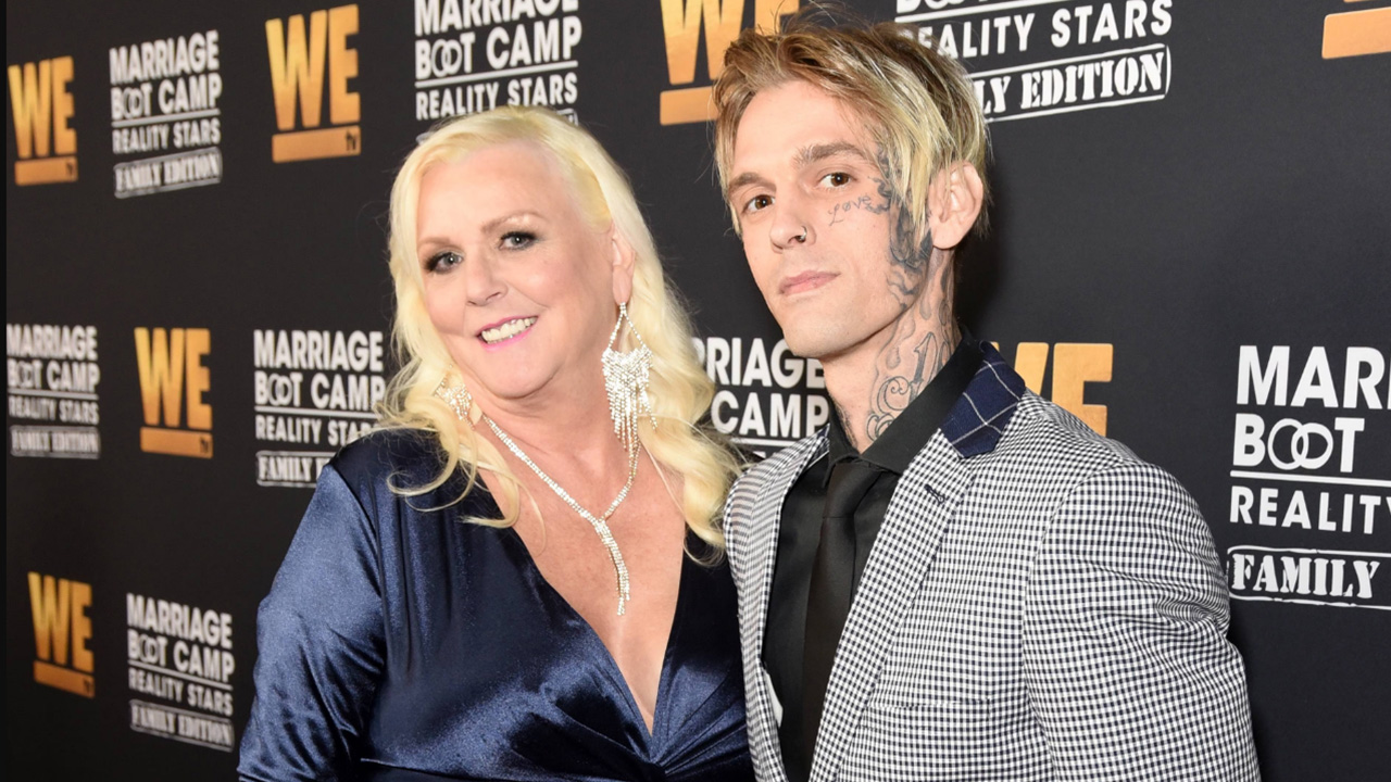 Aaron Carter’s Mother Posted Pictures of Her Son’s Death Scene to Prove That He Was Possibly Killed